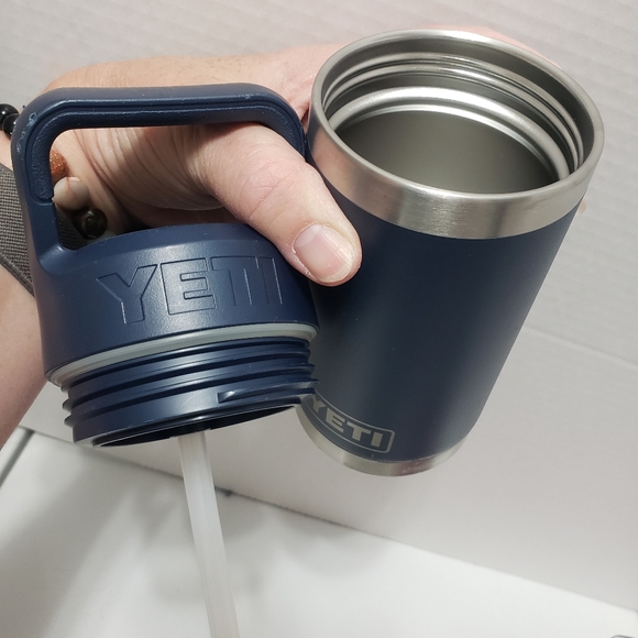 Yeti tumblers, used, pink with slide open lid and blue with straw top - Picture 4 of 6